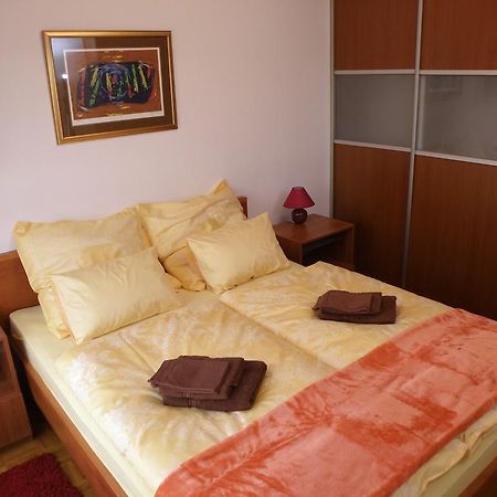 Prestige Apartman ซาเกร็บ ภายนอก รูปภาพ