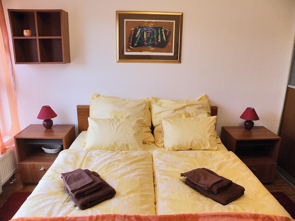 Prestige Apartman ซาเกร็บ ภายนอก รูปภาพ